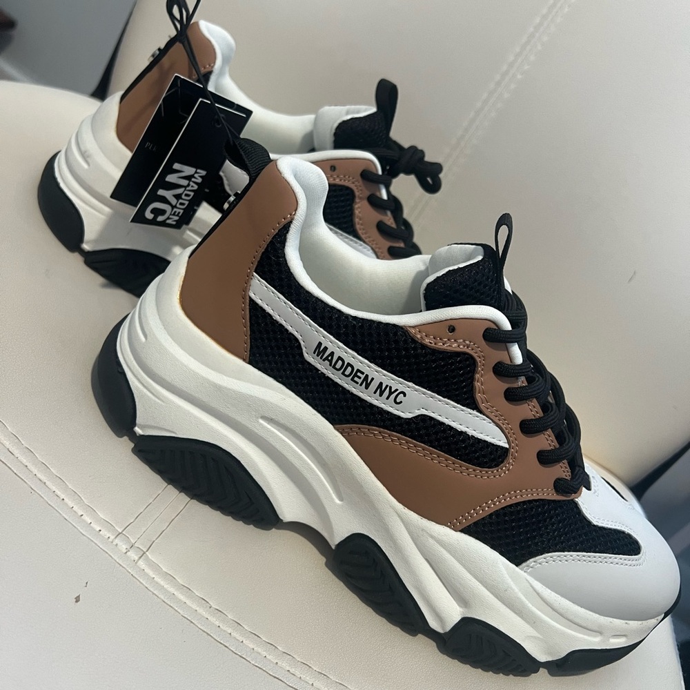 NWT Madden NYC Women's White Black and Brown Sneakers 8.5 fits like 8